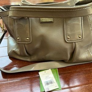 EUC Kate Spade Louis summerville Purse in patent leather (color is pale brown).